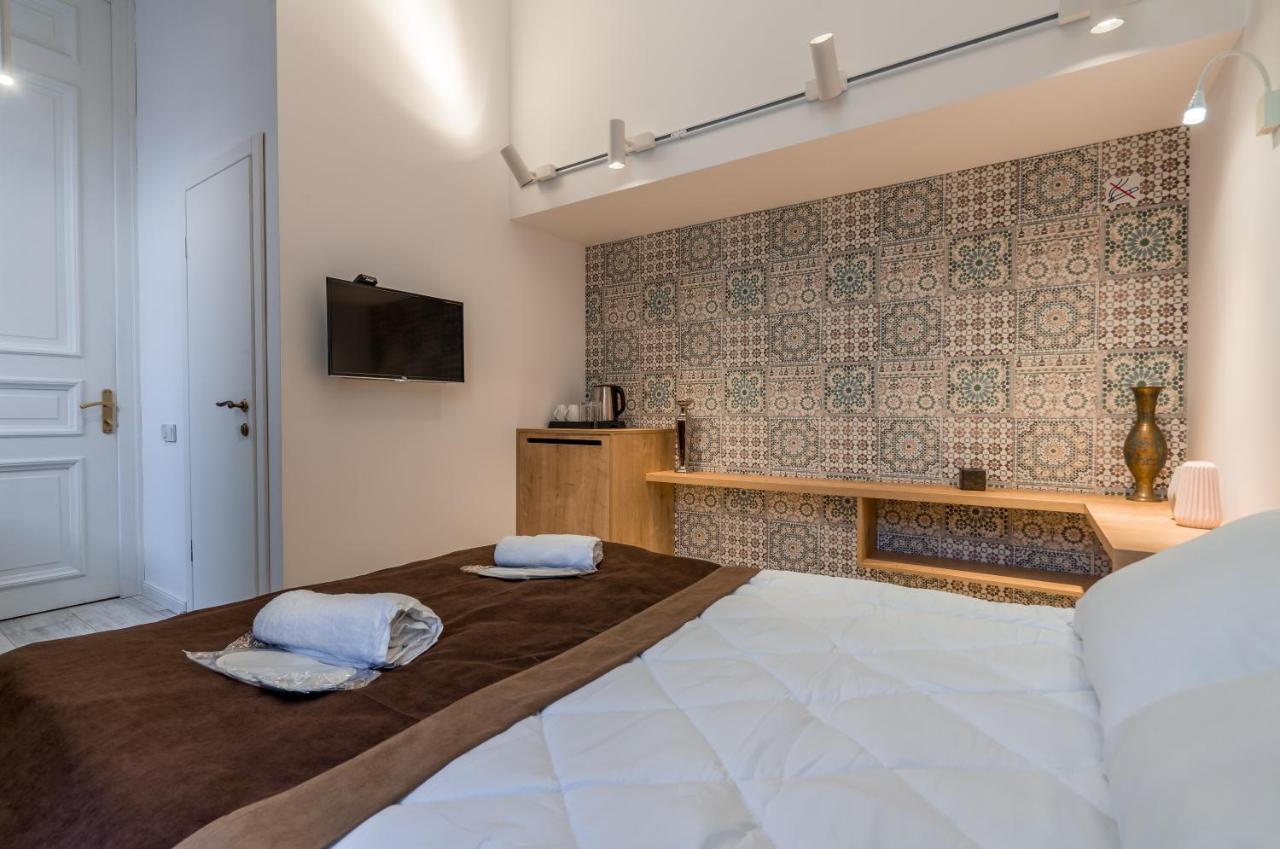 טביליסי Mini Hotel On Aghmashenebeli Ave מראה חיצוני תמונה