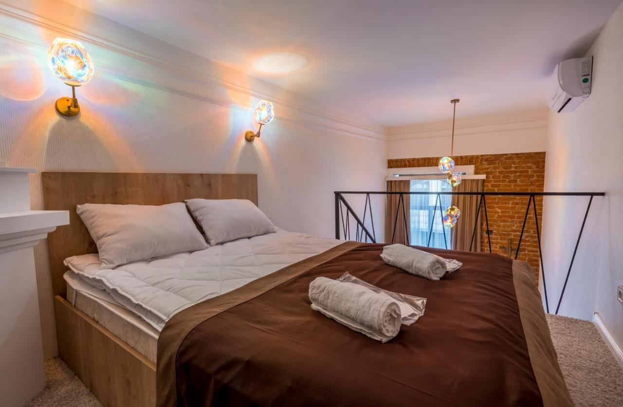 טביליסי Mini Hotel On Aghmashenebeli Ave מראה חיצוני תמונה
